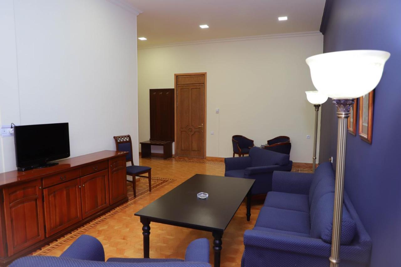 Araks Hotel Complex Гюмри Экстерьер фото