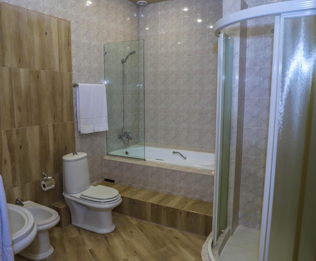 Araks Hotel Complex Гюмри Экстерьер фото