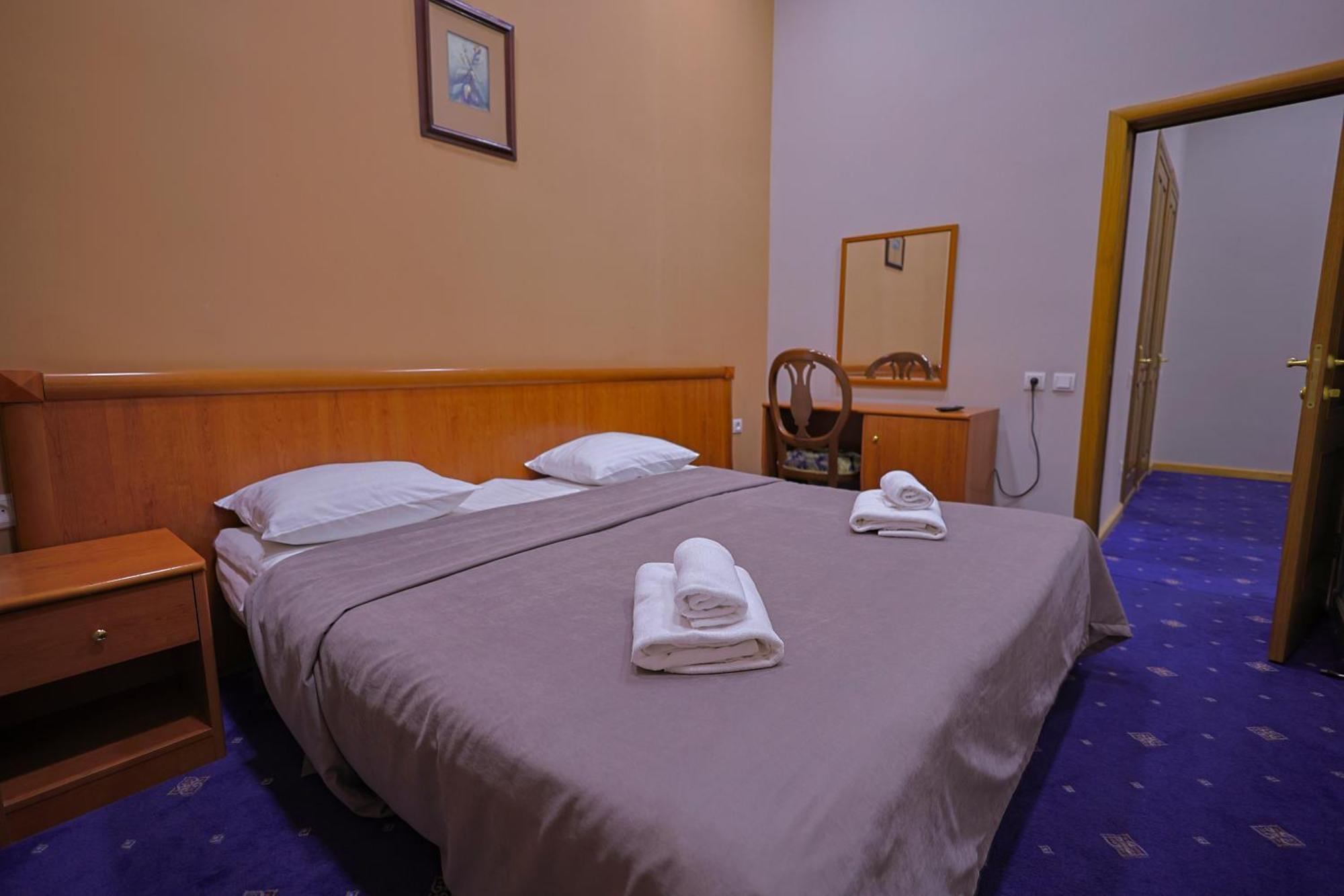 Araks Hotel Complex Гюмри Экстерьер фото
